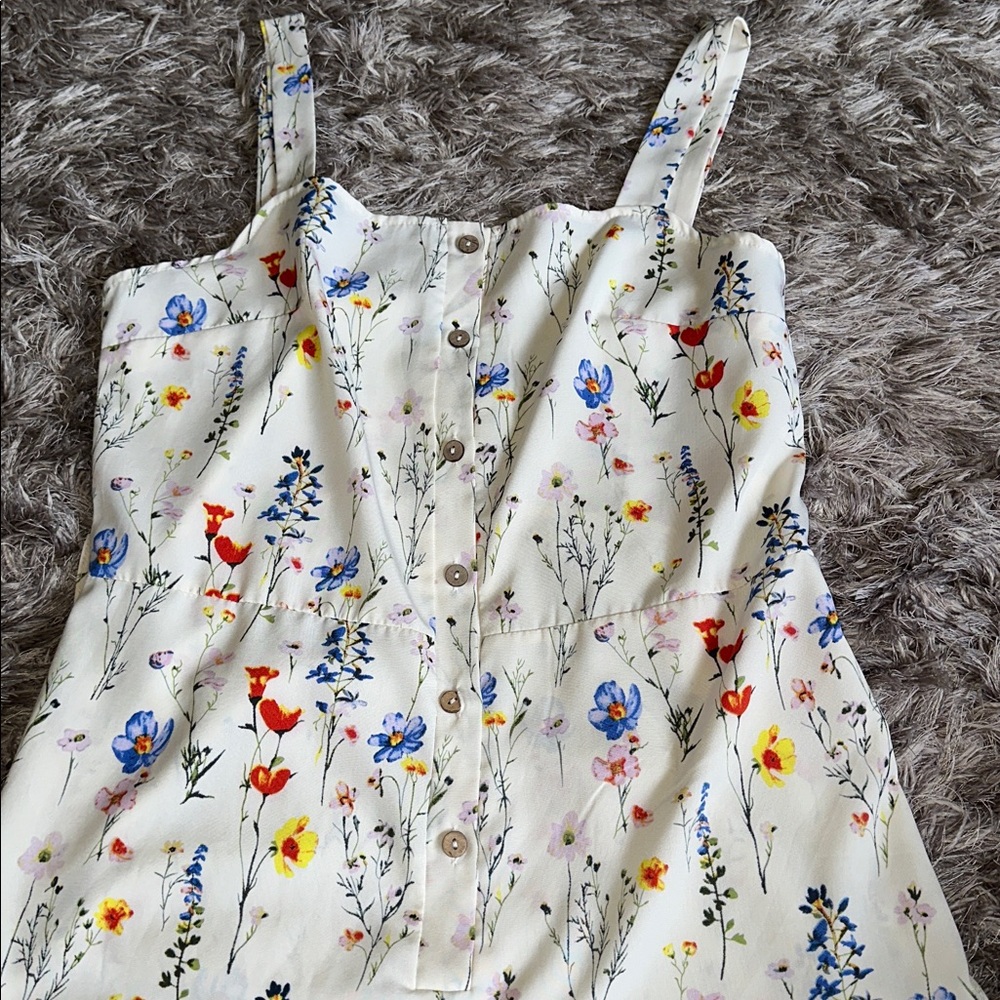 SHEIN Women’s L Floral Button-Front Belted Cream & Multi-Color Shorts Romper - Picture 2 of 4